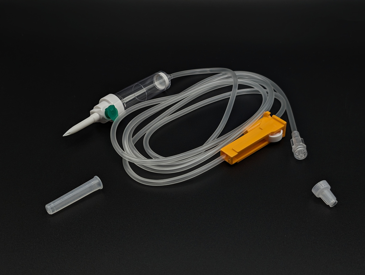 Infusionsgerät "Soluflo 60913" (Karton à 100 Stück) Infusionsgerät "Soluflo 60913" (Karton à 100 Stück)